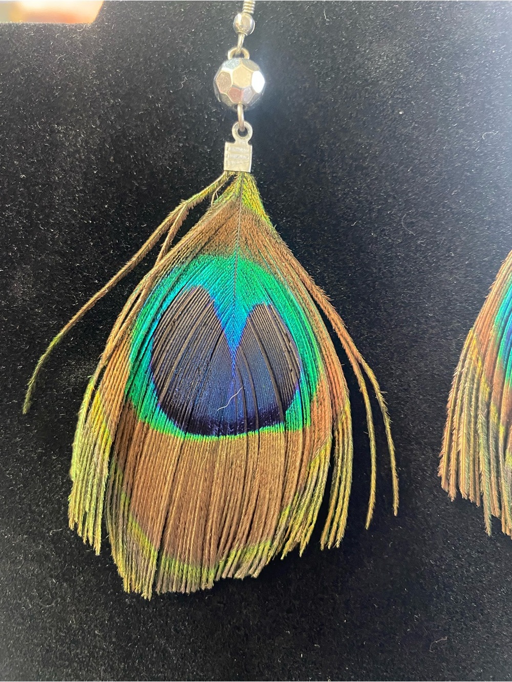 Boho Peacock Feather Drop Dangle Earrings Iridescent Blue & Green Accent - Picture 9 of 11